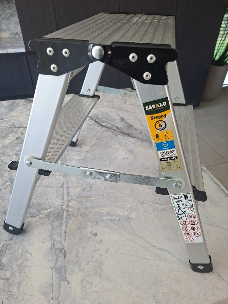 Trapladder Escalo Steppy, Doe-het-zelf en Bouw, Ladders en Trappen, Ophalen, Zo goed als nieuw, Trap, Opvouwbaar of Inschuifbaar