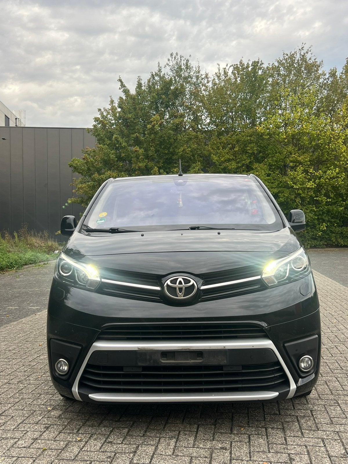 Toyota ProAce 2.0D Dynamic | Automaat 8-zit | 177PK Cruise, Auto's, Automaat, Dealer onderhouden, ProAce, Zwart