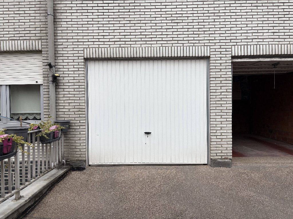 Boxe à vendre à jette, Autres types, Jette, Bruxelles, Jusqu'à 200 m²