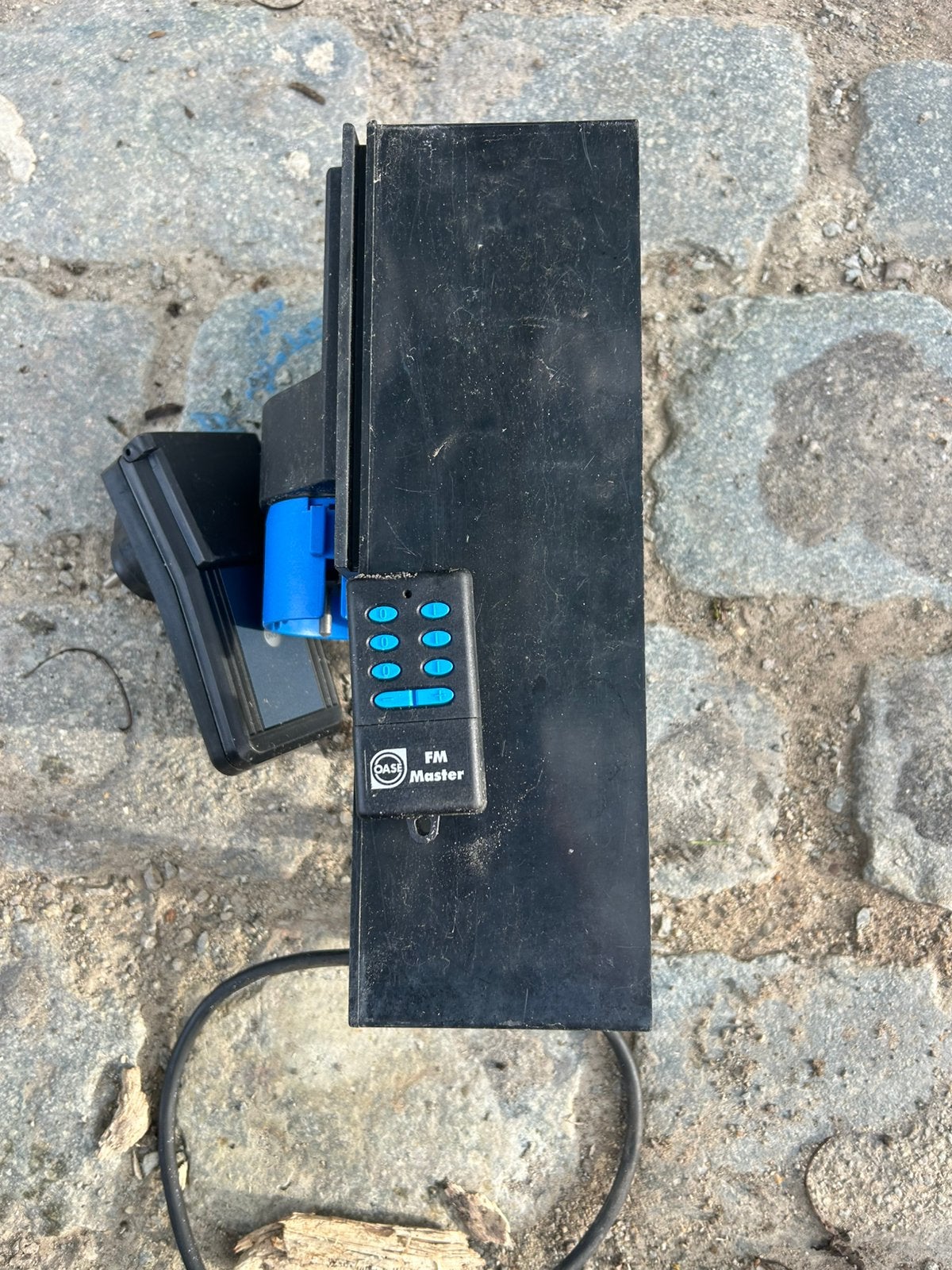 Oasis FM Master, Jardin & Terrasse, Enlèvement