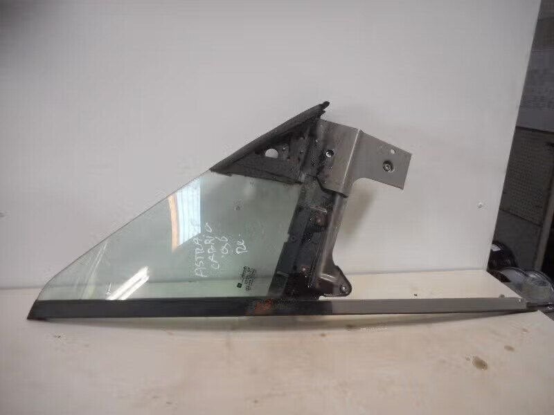3-HOEKRUIT RECHTS VOOR Opel Astra F (53B) (01-1993/03-2001), Bahnhofsplatz 65423 Rüsselsheim am Main, DE, Gebruikt, Opel, Opel Automobile GmbH