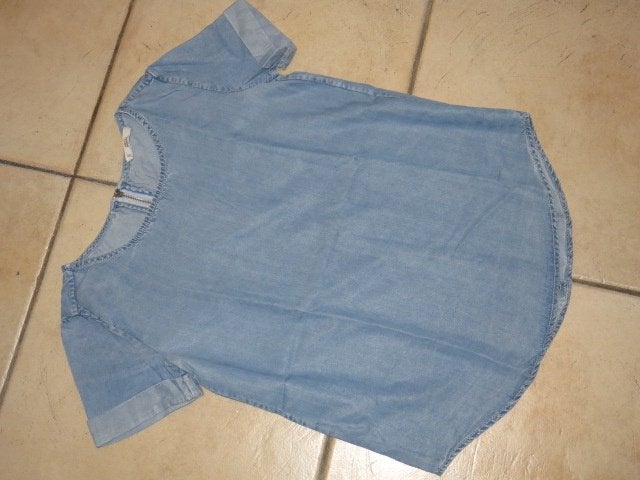 Een fijn jeansbloesje, maat S, als nieuw, Kleding | Dames, Blouses en Tunieken, Ophalen, Zo goed als nieuw, Maat 36 (S), Blauw