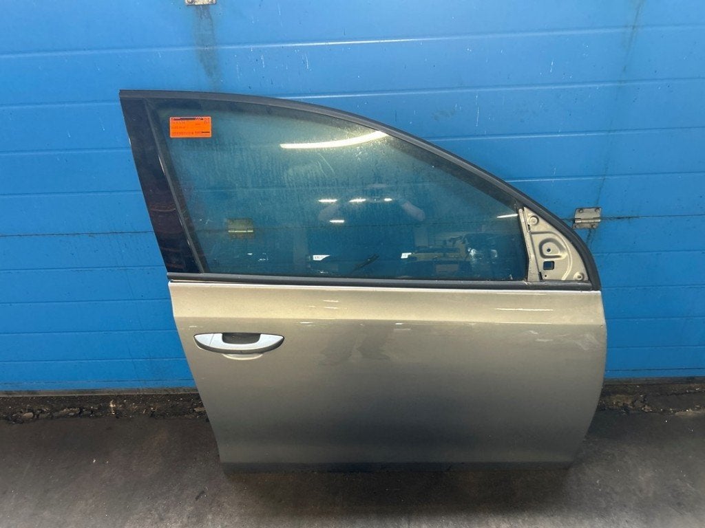 PORTE AVANT DROITE Volkswagen Golf VI (5K1), Autos : Pièces & Accessoires, Carrosserie & Tôlerie, Volkswagen, Volkswagen AG, Utilisé