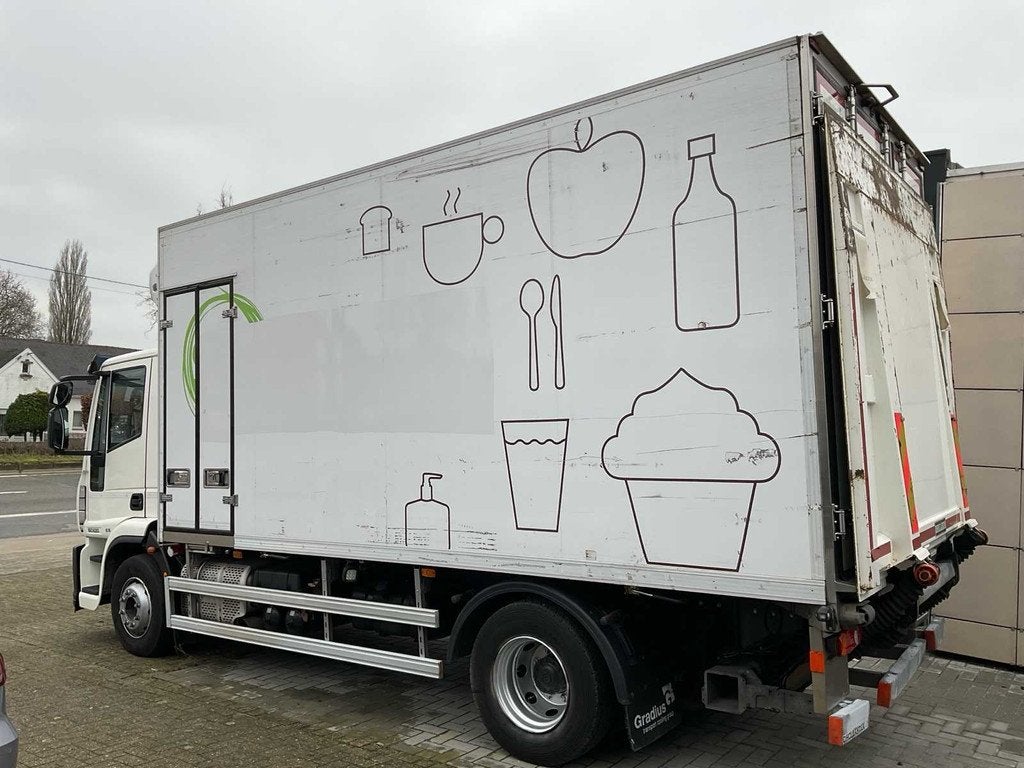 2015 IVECO IG160E2CA Vrachtwagen, Auto's, Vrachtwagens, Euro 6, Iveco, Overige brandstoffen, Bedrijf