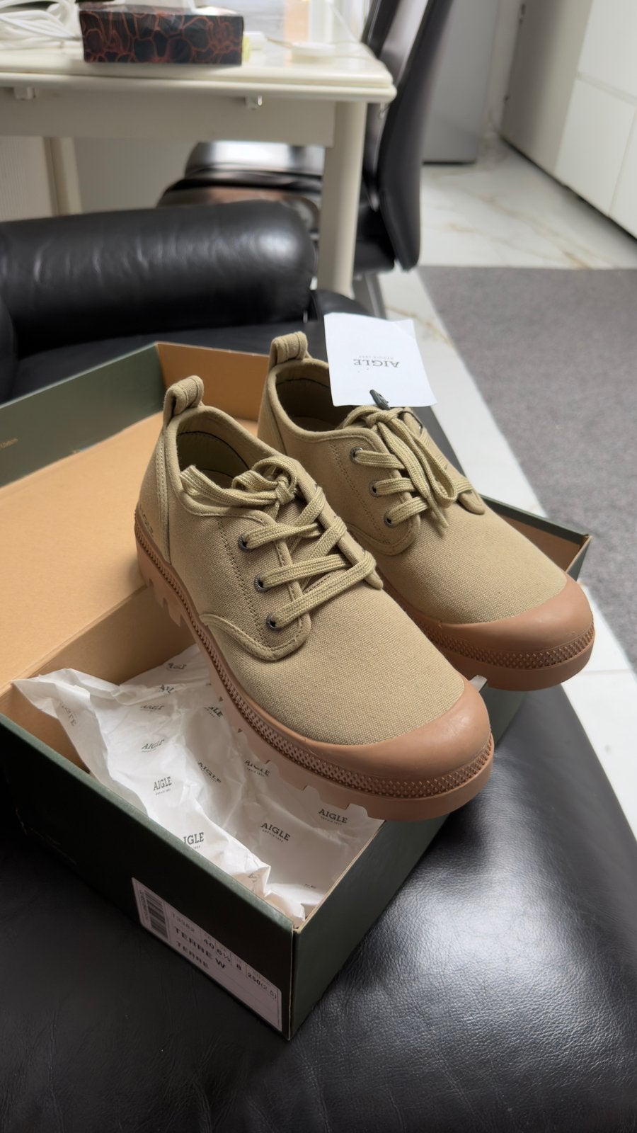 AIGLE TERRE W T3382 dames schoenen maat 40 – nieuw met doos, Kleding | Dames, Beige, Nieuw, Ophalen of Verzenden, Sneakers
