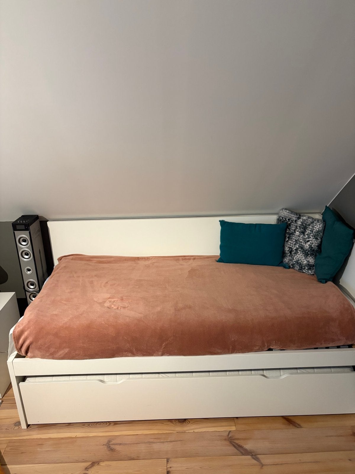 Eenpersoonsbed met extra uitschuifbaar onderbed+1 matras, Huis en Inrichting, Ophalen, Gebruikt, Tweepersoons, Wit