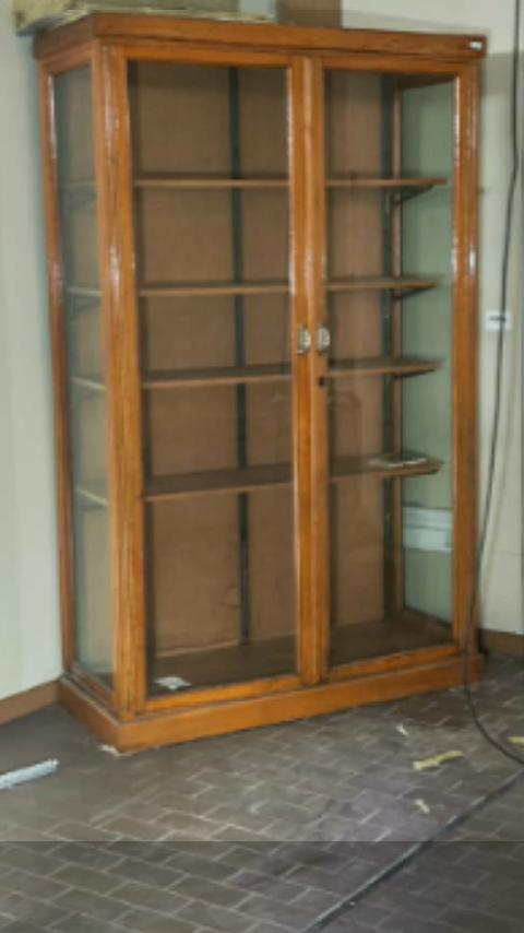Ancienne grande vitrine, 150 à 200 cm, Verre, Enlèvement, Utilisé