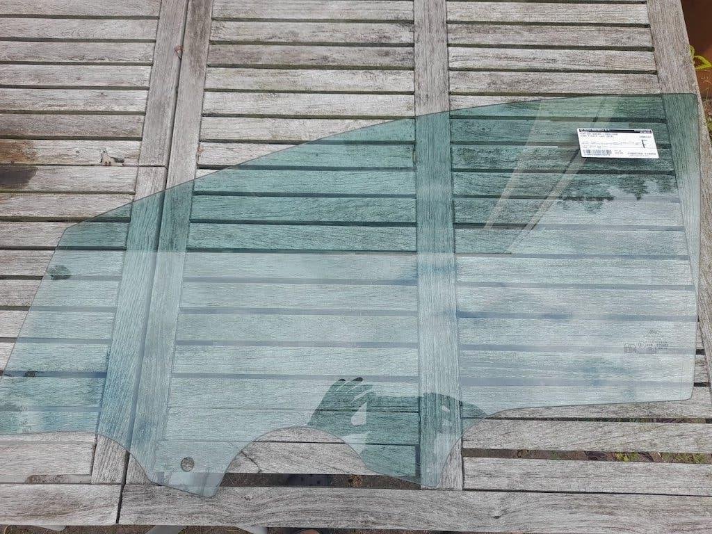 Vitre latérale gauche 4 portes Ford Fiesta 2019, Autos : Pièces & Accessoires, Enlèvement, Utilisé, Ford