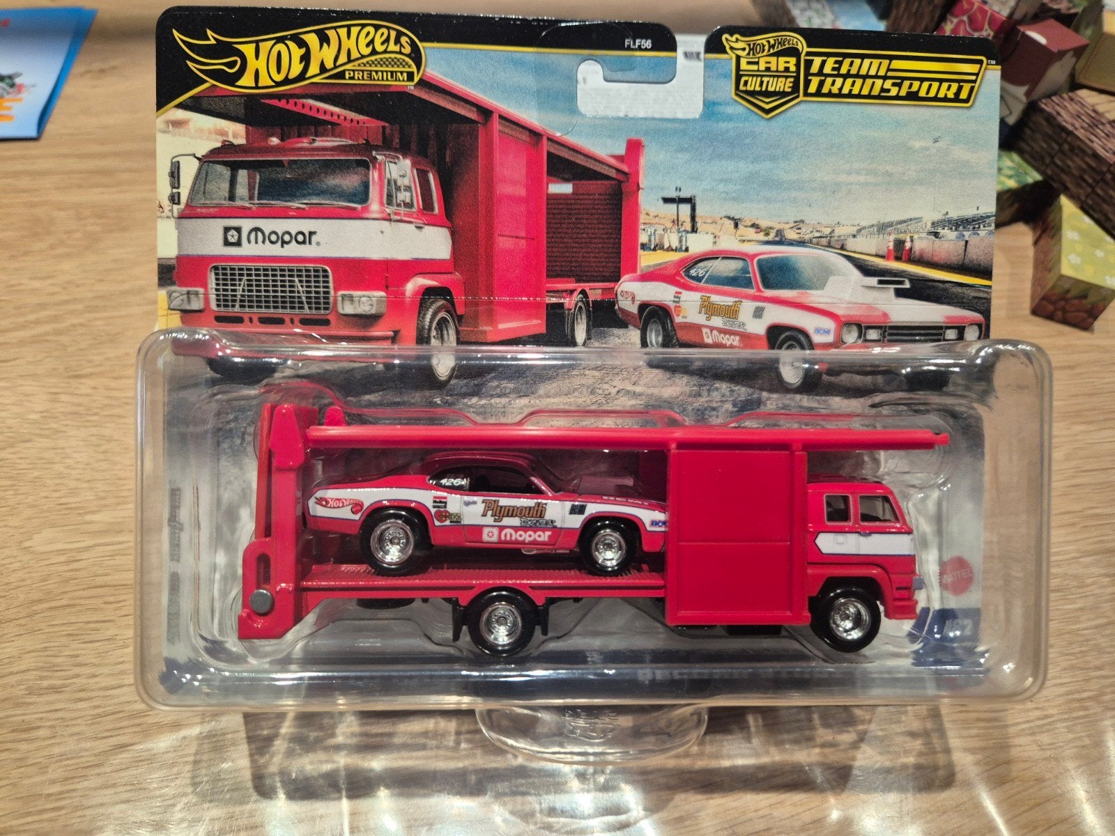 Hotwheels team transport duster nr 82, Ophalen of Verzenden