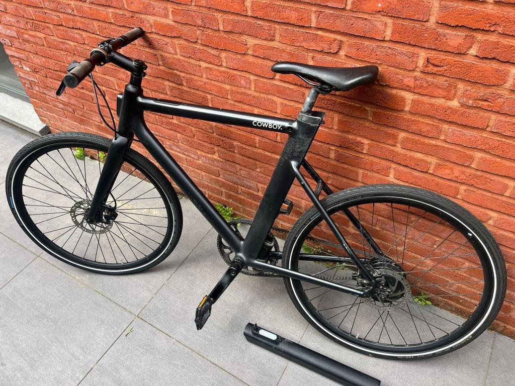 COWBOY V1 (2018, met schade/ projectfiets), Vélos & Vélomoteurs, Vélos électriques, Utilisé, Cowboy, 55 à 59 cm, 30 à 50 km par batterie