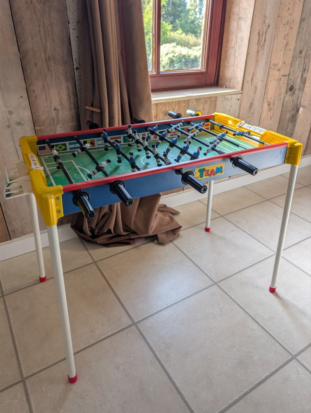 Kinder voetbaltafel, Ophalen, Zo goed als nieuw
