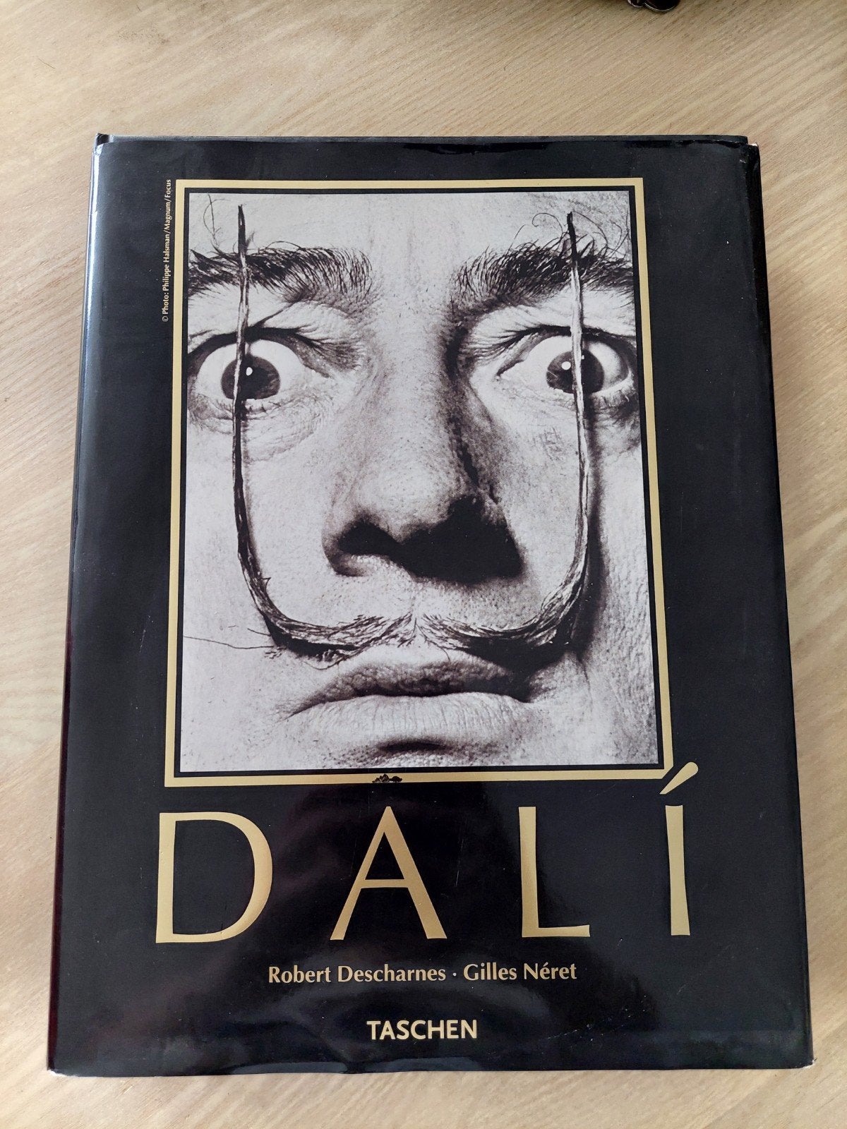 Salvador dali taschen, Ophalen