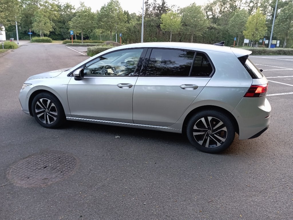 VW Golf 8 lichte vracht wegens overlijden, Autos, Argent ou Gris, Achat, Euro 6, Phares entièrement LED