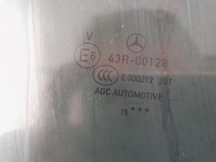 Portierruit 4Deurs rechts-achter van een Mercedes CLA, Gebruikt, -, Ophalen of Verzenden, -