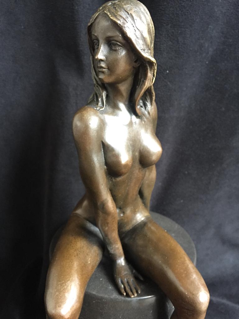 Bronzen zittend naakt, Claude/stempel zuiver fraai brons, Antiek en Kunst, Ophalen of Verzenden, Brons, Beeld