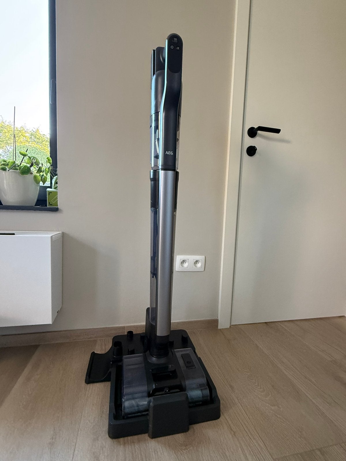 AEG 8000 3-in-1 Wet & Dry draadloze steelstofzuiger, Ophalen of Verzenden, Zo goed als nieuw