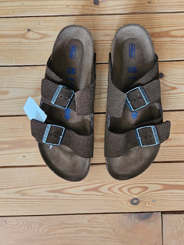 Gloednieuwe Birckenstocks slippers, Slippers, Bruin, Nieuw, Ophalen of Verzenden