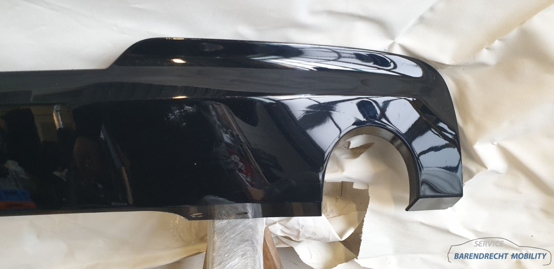 Originele diffuser F10 F11 M-pakket 5 serie 51127906283 dubb, Auto-onderdelen, Petuelring 130
80788  Munich, DE, Gebruikt, Info@bmw.de