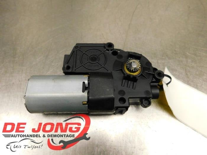 Moteur toit ouvrant d'un BMW X1, Autos : Pièces & Accessoires, -, 3 mois de garantie, Utilisé, -