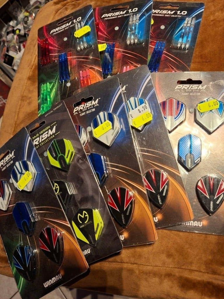 Gratis setje met flights of shafts *, Sport en Fitness, Ophalen, Nieuw, Flights