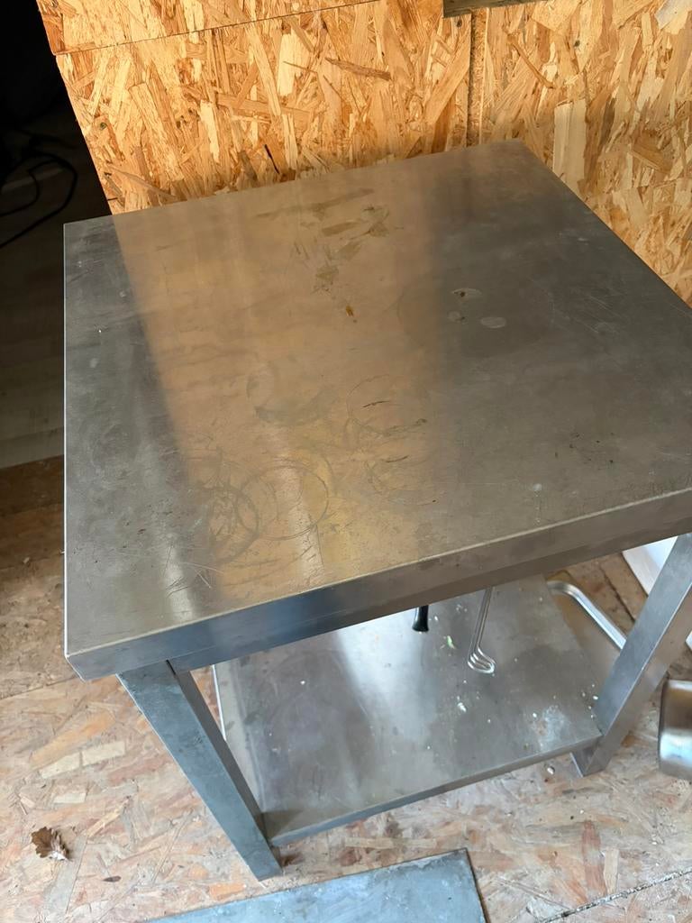 Table inox carree, Enlèvement, Comme neuf