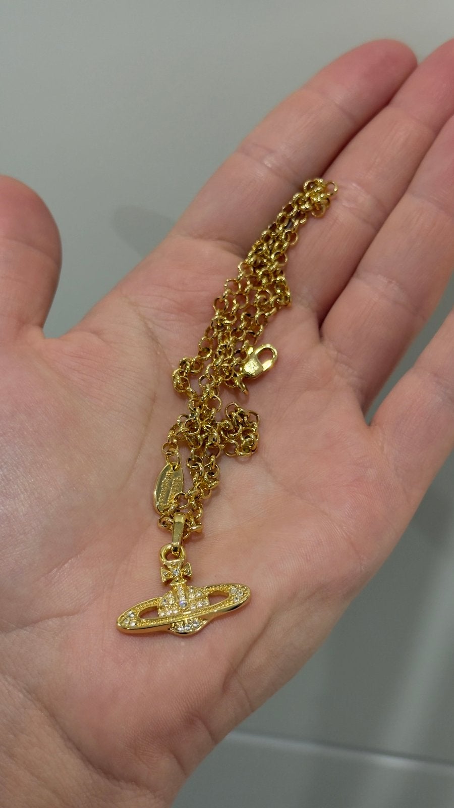Collier Viviene Westwood, Enlèvement ou Envoi, Comme neuf