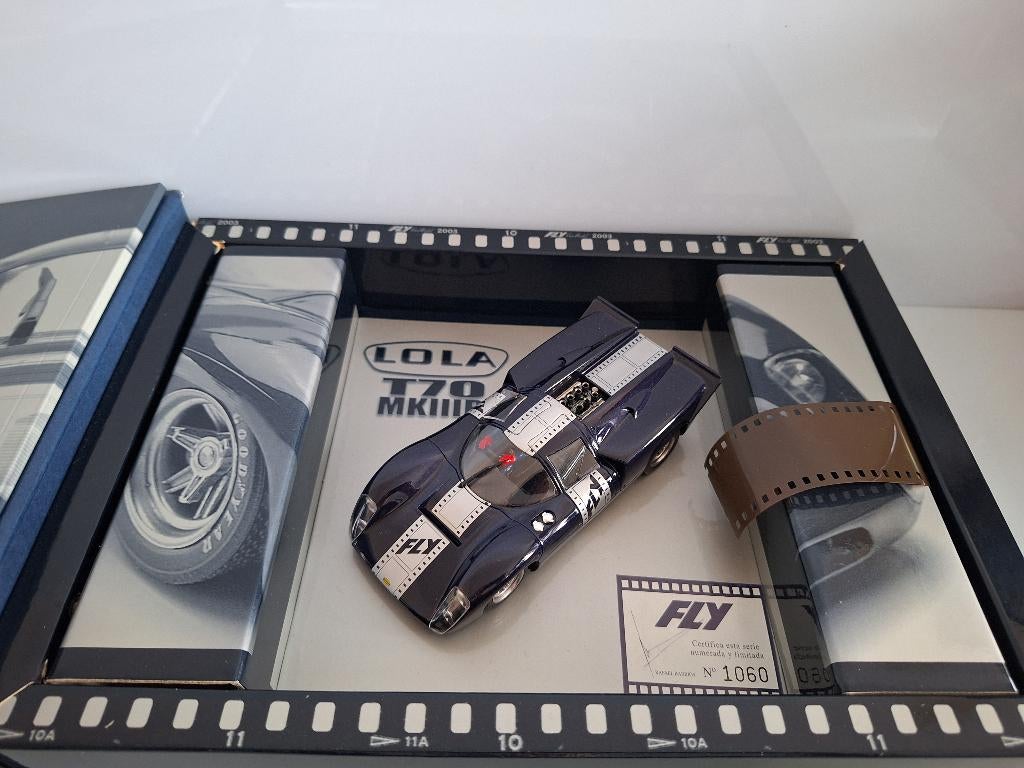 Fly Lola T70 MK3B 2003 Special Edition Film Set, Neuf, Autres marques, Électrique, Circuit