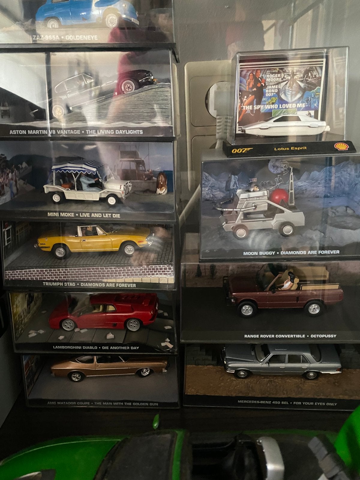 James bond auto’s van film, Ophalen