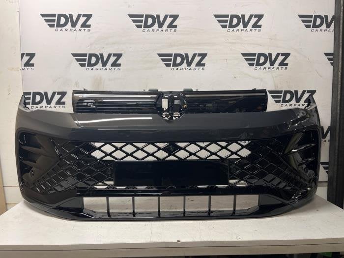 Voorbumper van een Volkswagen Tiguan (LI7F), Gebruikt, -, Volkswagen, -