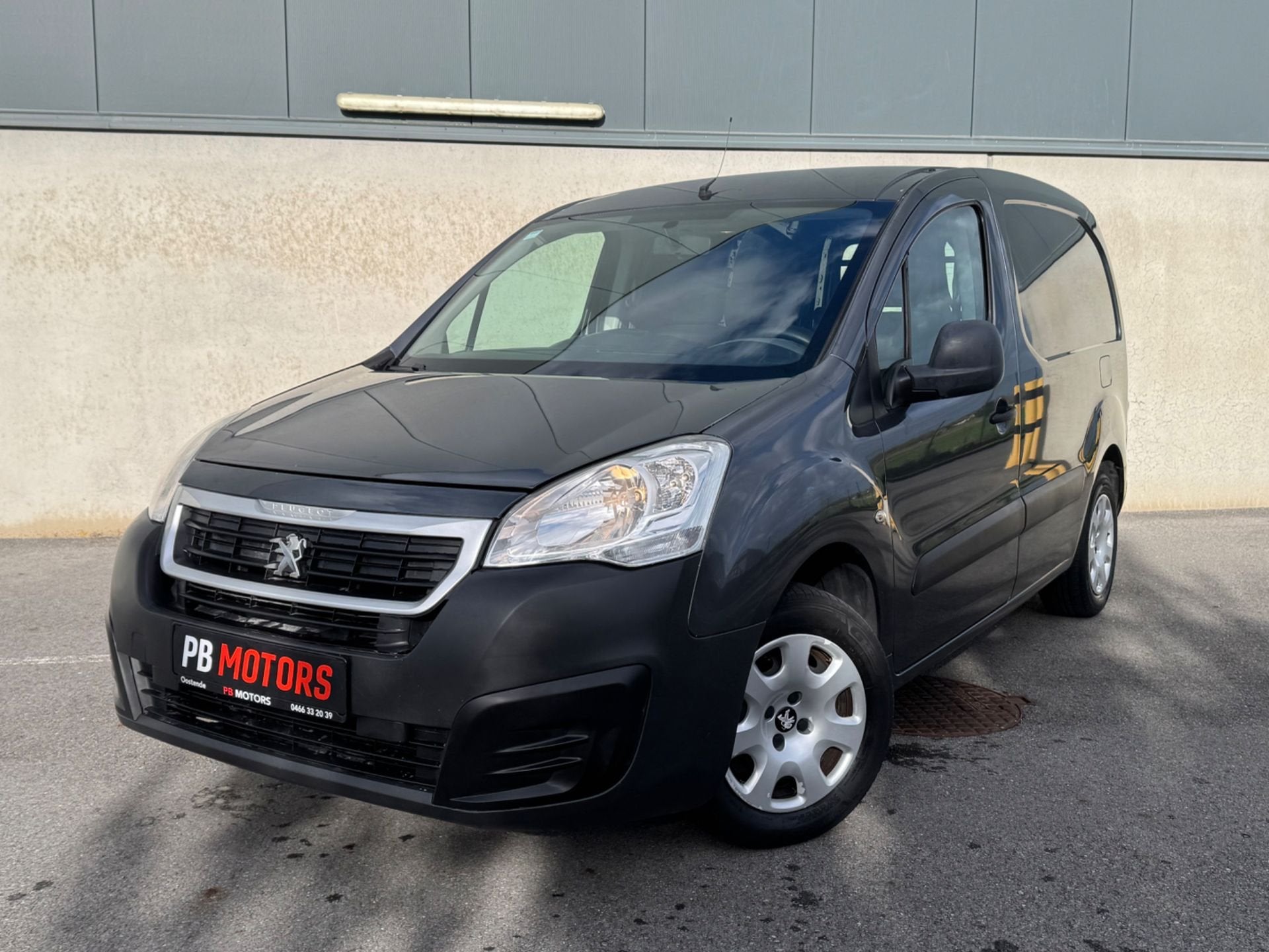PEUGEOT PARTNER - 2015 - 134.000 km - airco - cruise, Auto's, Voorwielaandrijving, Euro 5, Gebruikt, 65 kW