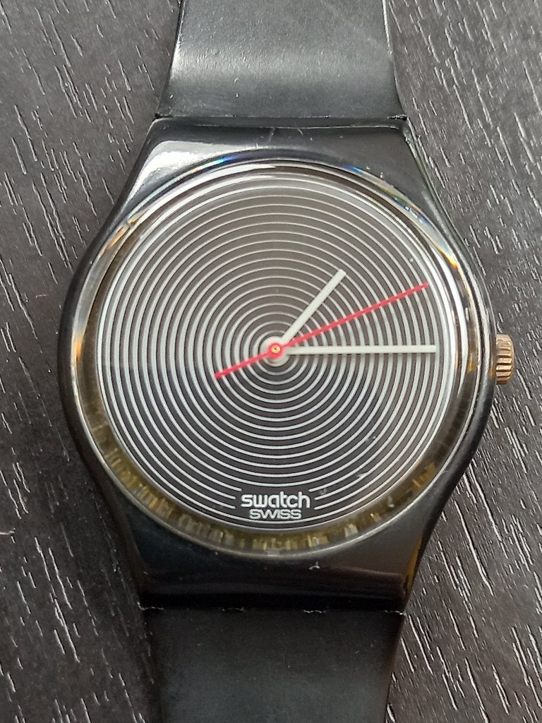 Montre Swatch 1987, Handtassen en Accessoires, Horloges | Kinderen, Ophalen of Verzenden, Gebruikt, Zwart, Jongen