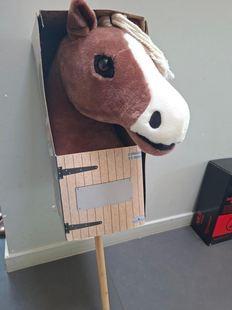 Hobby Horse, Enlèvement