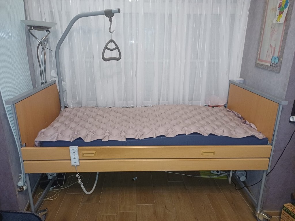 Elektrische  medische bed, Ophalen, Verstelbaar, 90 cm, Eenpersoons