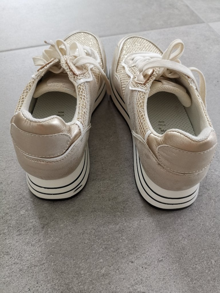 sneakers gekleed in leer en glanzende beige stof, maat 37, Kleding | Dames, Schoenen, Verzenden, Beige, Double Heart, Sneakers