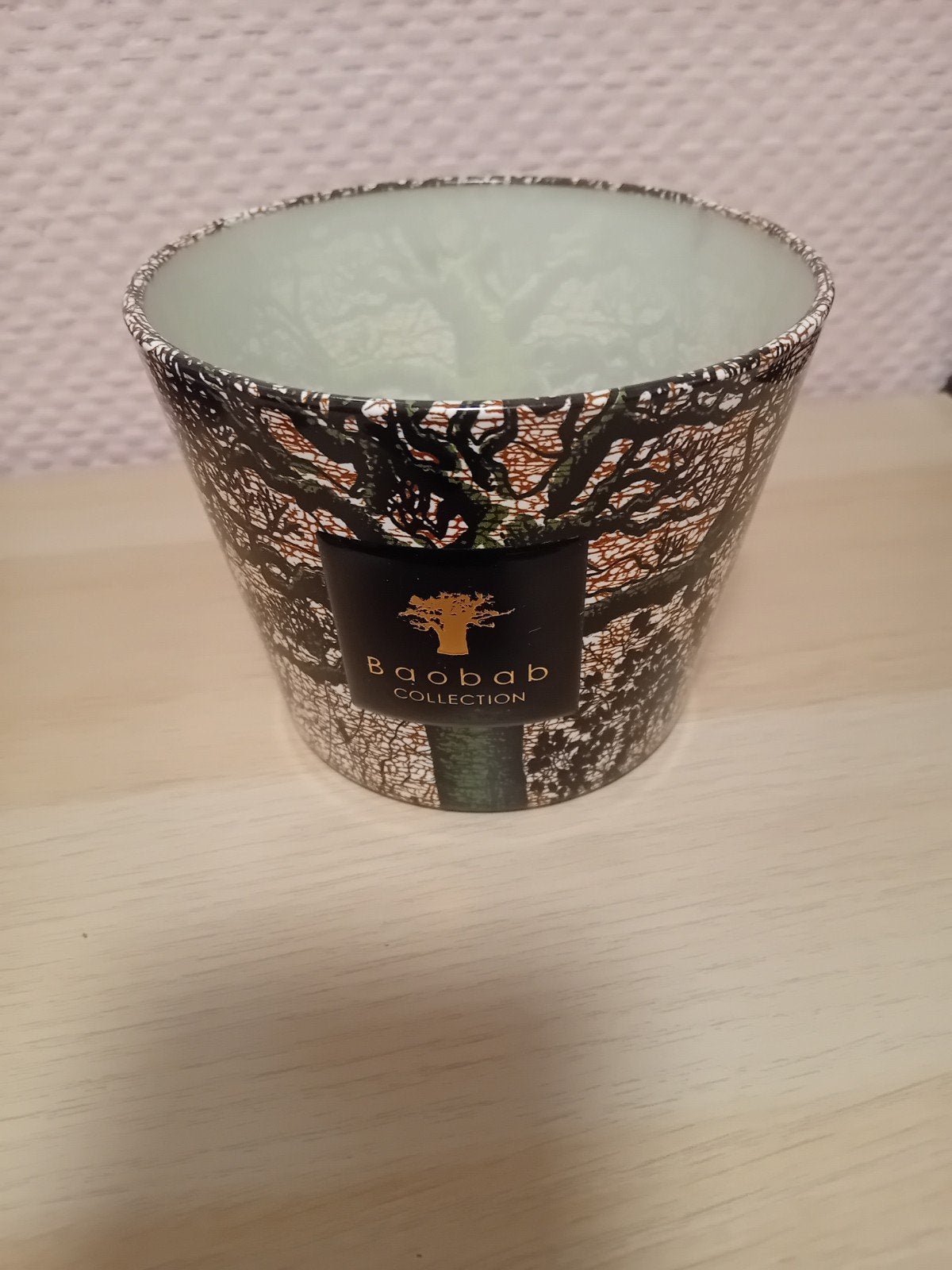 bougie baobab, Enlèvement, Bougie