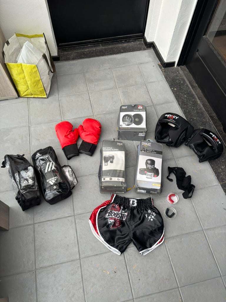 Articles de boxe, Enlèvement, Comme neuf