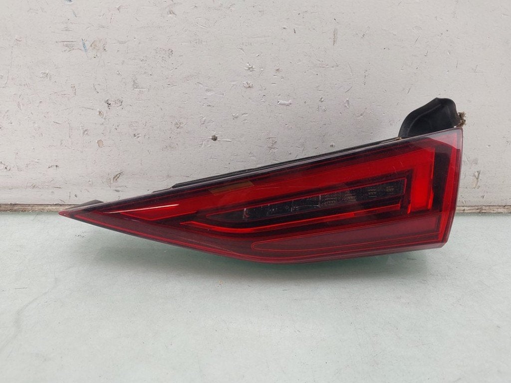 ACHTERLICHT RECHTS Audi RS 3 Sportback (8YA) (|8Y0945308|), Info@audi.de, Audi, Audi AG, Gebruikt