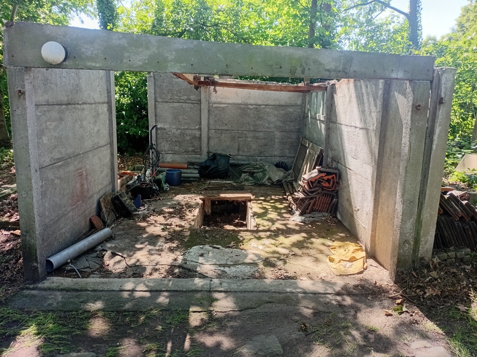 Betonnen  platen, Ophalen
