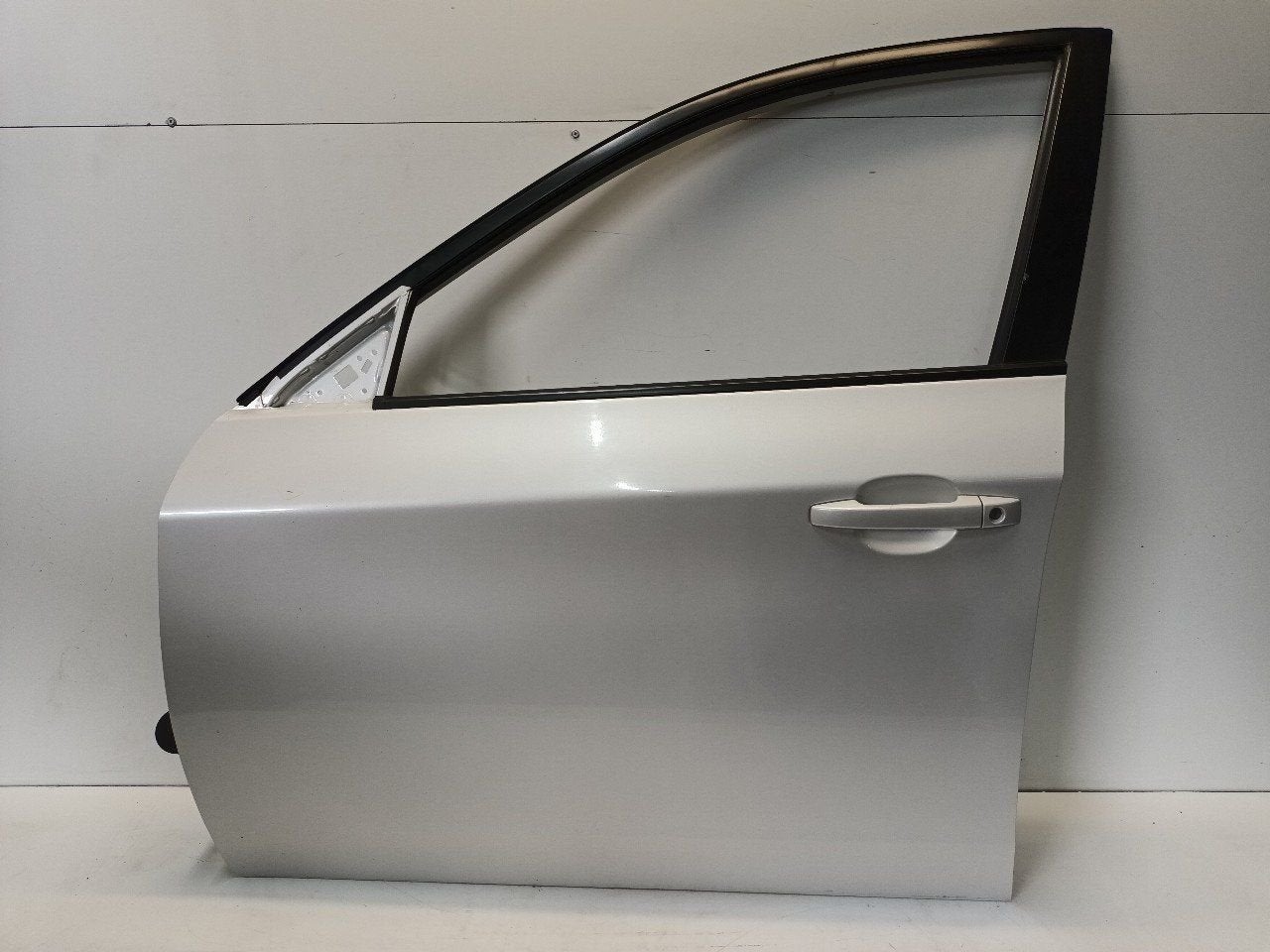 Portier links voor Subaru Impreza, Subaru, Onderdelen@venauto.nl, Van der Ven Autorecycling B.V., Gebruikt