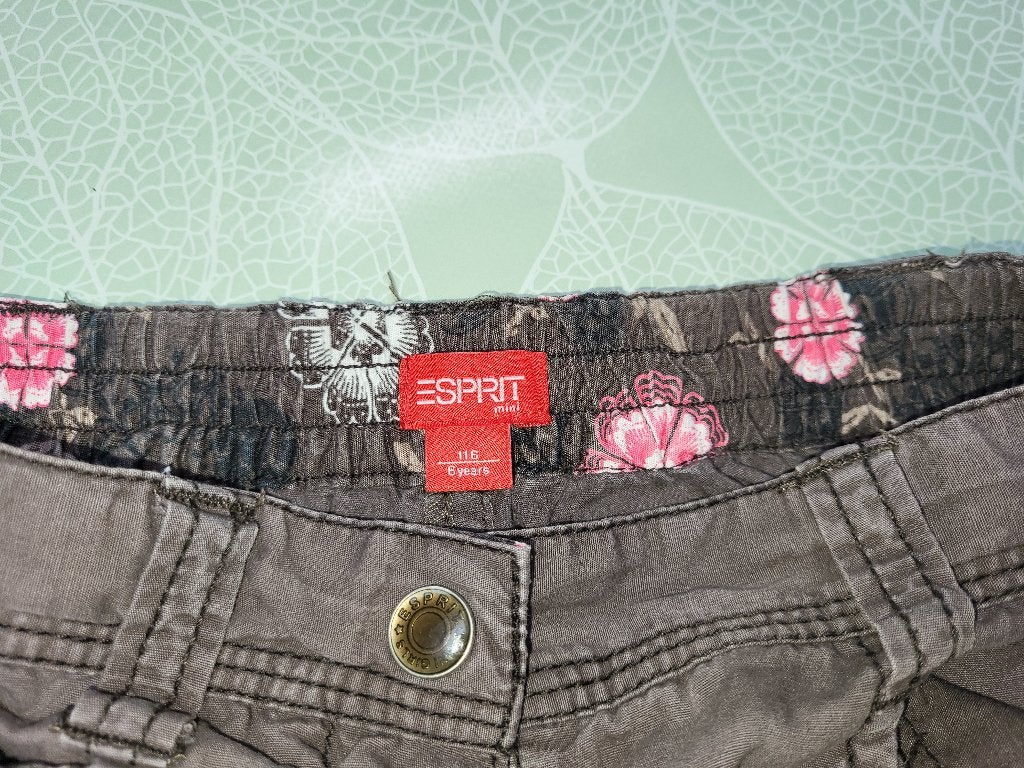 GRATIS : Merk Esprit: short mt 116, Kinderen en Baby's, Broek, Gebruikt, Meisje, Ophalen of Verzenden