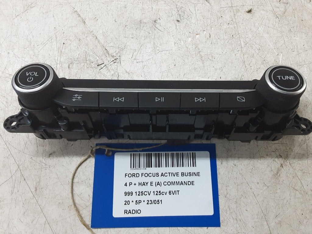 RADIO Ford Focus 4 (01-2018/12-2025) (JXT718K811AC), Auto-onderdelen, Gebruikt, Henry-Ford-Straße  1
50735  Köln, DE, Ford-Werke GmbH