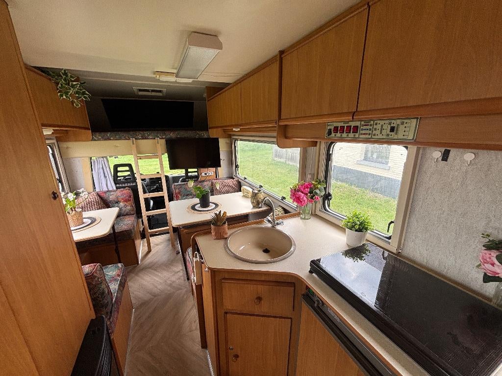 Vintage Mobilehome Fiat Ducato 2.5td Rivera 139.000km 6 pers, Caravans en Kamperen, Mobilhomes, Standaard zit, Alkoof, Ringverwarming