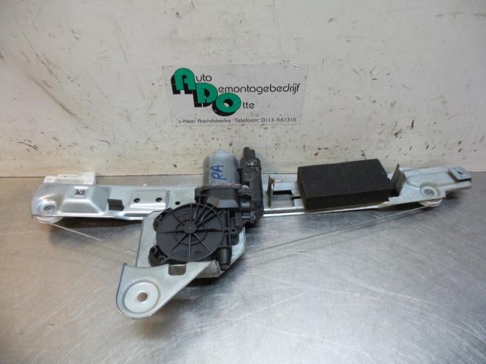 Mécanique vitre 4portes arrière droite d'un Renault Megane, Autos : Pièces & Accessoires, Renault, -, 3 mois de garantie, Utilisé