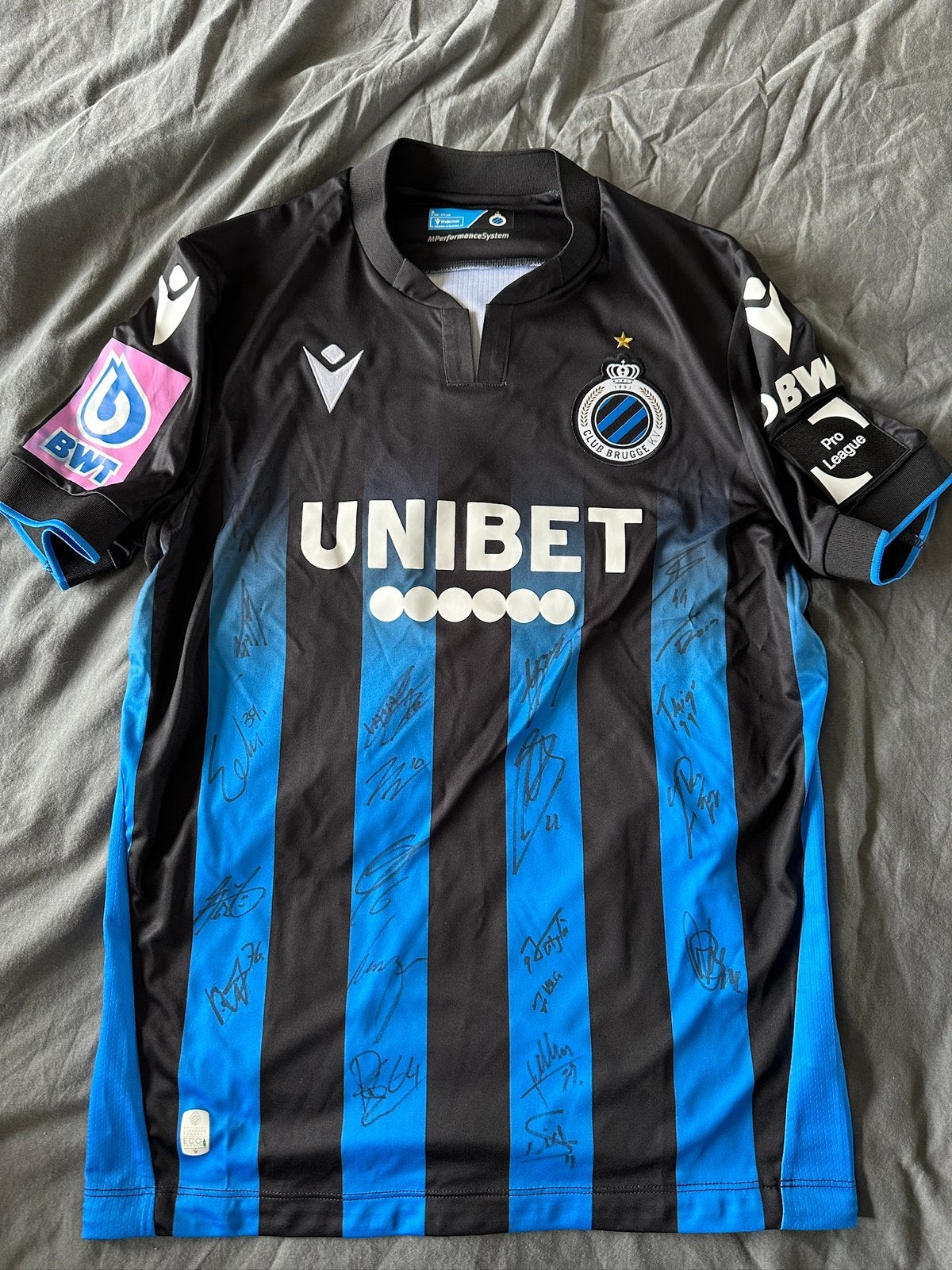 Club Brugge shirt getekend door volledige kern 2023, Ophalen of Verzenden, Zo goed als nieuw, Shirt