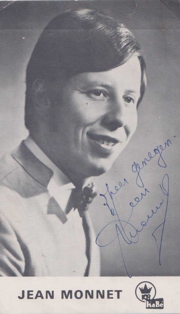 Foto / Postkaart Zanger – Jean Monnet - Muziek  Gesigneerd, Verzamelen, Muziek, Artiesten en Beroemdheden, Ophalen of Verzenden