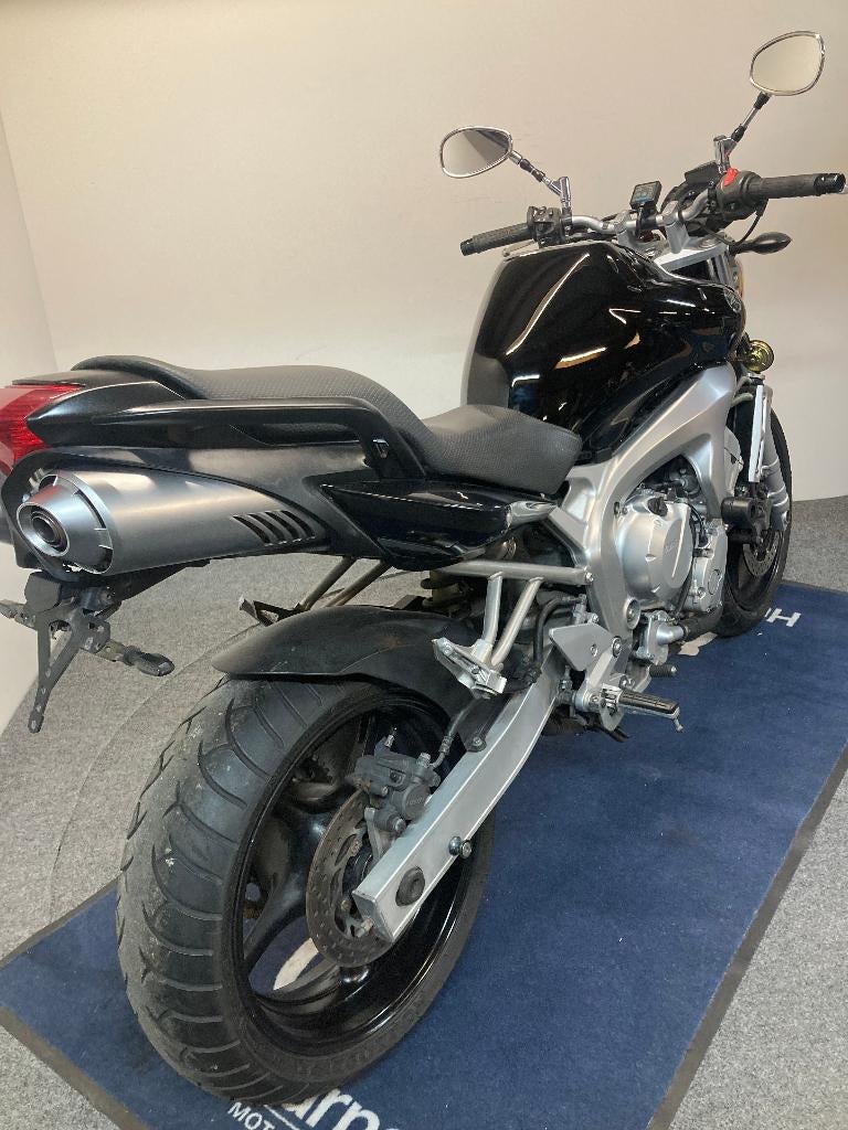 Yamaha FZ 6 MY'04 réf. LS 3307, Entreprise, Plus de 35 kW, 4 cylindres, Naked bike