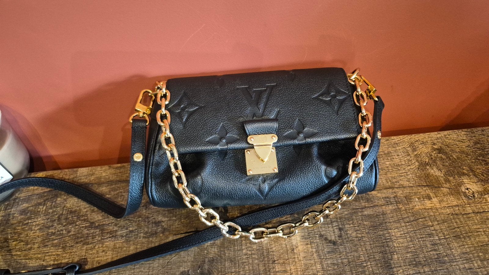 Coup de cœur de Louis Vuitton, Enlèvement ou Envoi