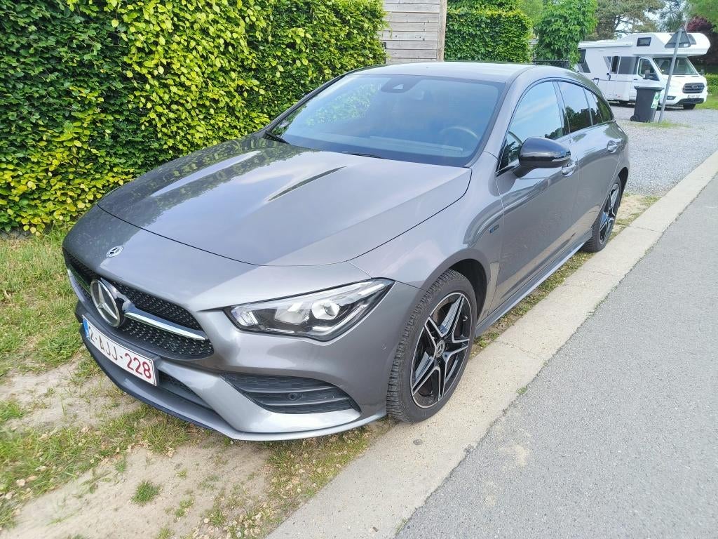 Mercedes CLA250e, Auto's, Mercedes-Benz, CLA, 4 cilinders, 5 deurs, Zilver of Grijs
