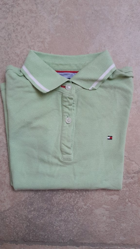 Merk Tommy Hilfiger: shirt mt 128 (zie foto's), Gebruikt, Meisje, Ophalen of Verzenden, Tommy Hilfiger