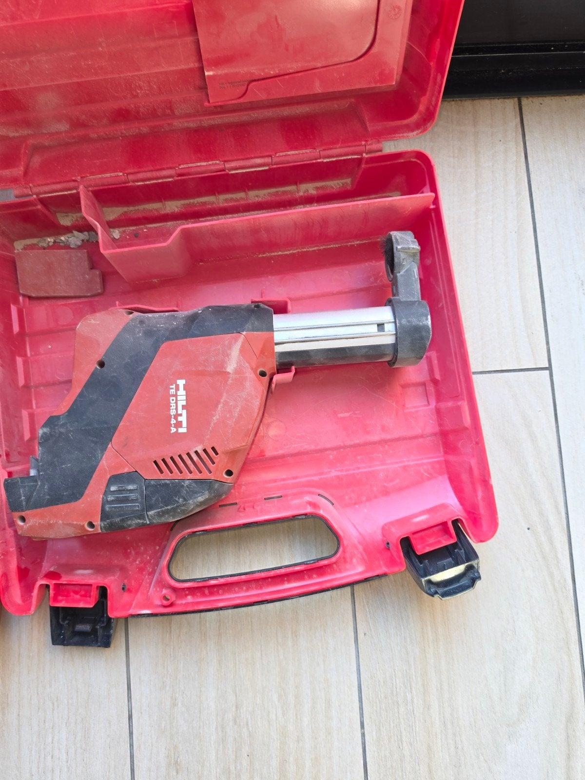 Hilti stofzuig systeem, Ophalen, Boormachine
